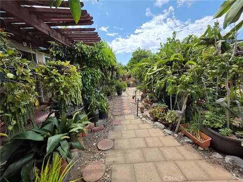 Exterior - 321 Johnston St, Colton, CA 92324 photo 10 of 26