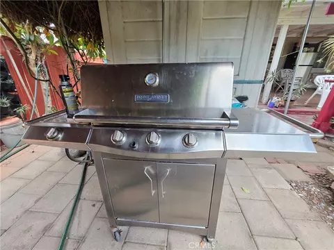 Other - 321 Johnston St, Colton, CA 92324 photo 10 of 12