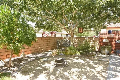 Exterior - 11620 Ridgemark Rd, Apple Valley, CA 92308 photo 7 of 8