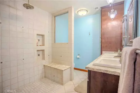 Bath - 4047 Bluff, Norco, CA 92860 photo 1 of 1