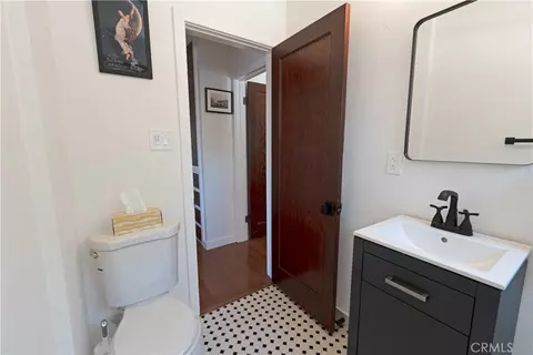 Bath - 895 W 23rd, Upland, CA 91784 photo 2 of 3
