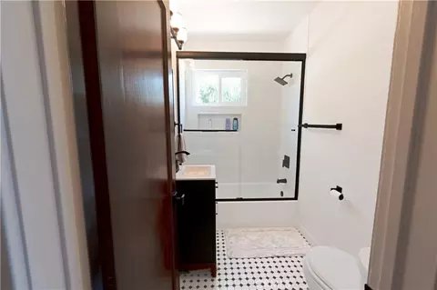 Bath - 895 W 23rd, Upland, CA 91784 photo 3 of 4