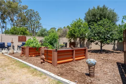 Exterior - 895 W 23rd, Upland, CA 91784 photo 17 of 34