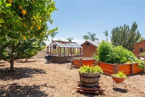 Exterior - 895 W 23rd, Upland, CA 91784 photo 15 of 27