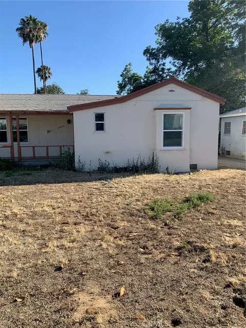 3480 Russell St, Riverside, CA 92501