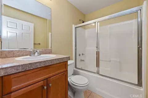 Bath - 14336 Caroline, Adelanto, CA 92301 photo 1 of 2