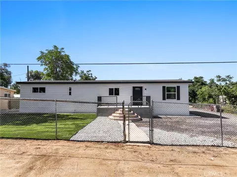 21133 Kinney, Perris, CA 92570 photo 2