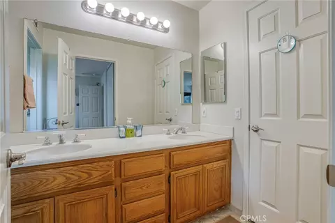 Bath - 6680 Brownstone, Rancho Cucamonga, CA 91739 photo 7 of 8