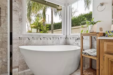 Bath - 6680 Brownstone, Rancho Cucamonga, CA 91739 photo 4 of 8