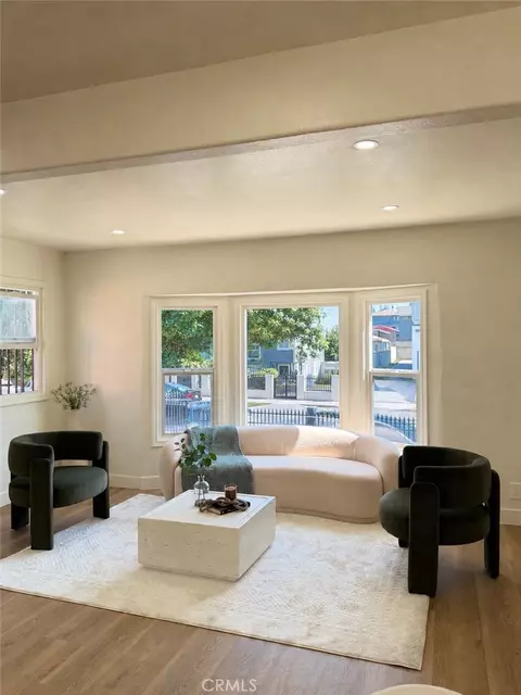 3477 W 71st, Los Angeles, CA 90043