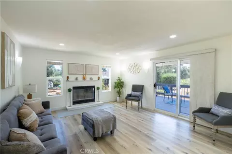 Living - 12938 Lupine Ct, Yucaipa, CA 92399 photo 2 of 3