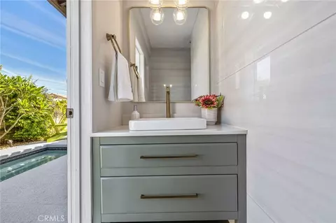 Bath - 82174 W Helio Ct, Indio, CA 92201 photo 3 of 3
