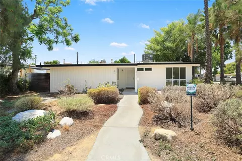 271 Greentree, Upland, CA 91786 photo 3