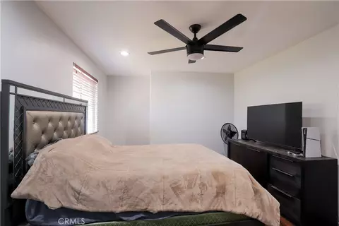 Bedroom - 4826 Faculty Ave, Long Beach, CA 90808 photo 4 of 10
