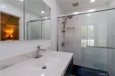 Bath - 4826 Faculty Ave, Long Beach, CA 90808 photo 1 of 3