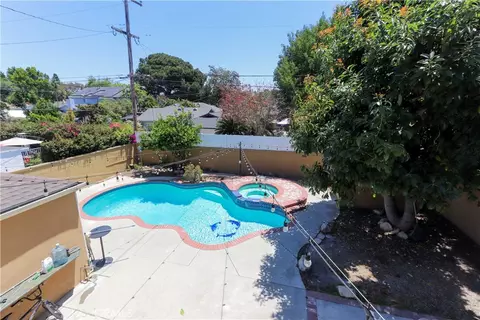 Exterior - 4826 Faculty Ave, Long Beach, CA 90808 photo 5 of 9
