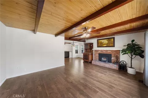 Living - 1197 Oriole, Wrightwood, CA 92397 photo 7 of 11
