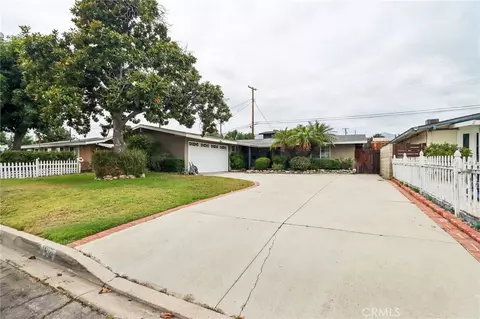 Exterior - 1107 E Walnut Ave, Glendora, CA 91741 photo 8 of 8
