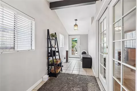Entry Way - 1107 E Walnut Ave, Glendora, CA 91741 photo 4 of 4