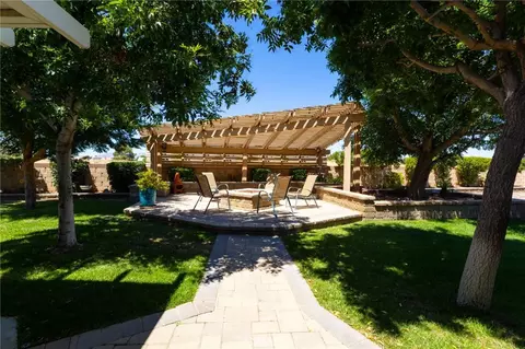 Exterior - 13190 Mugu Ct, Apple Valley, CA 92308 photo 11 of 14