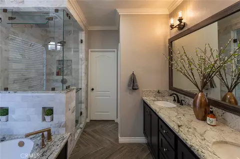 Bath - 13190 Mugu Ct, Apple Valley, CA 92308 photo 1 of 4