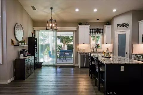 Entry Way - 13190 Mugu Ct, Apple Valley, CA 92308 photo 6 of 6