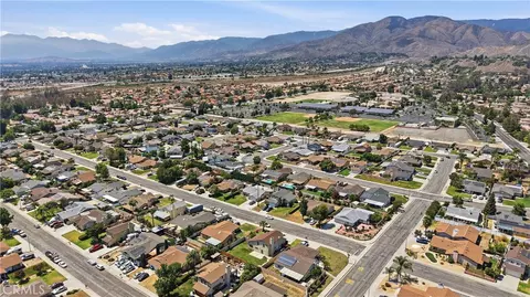 28477 Merridy Ave, Highland, CA 92346 photo 37