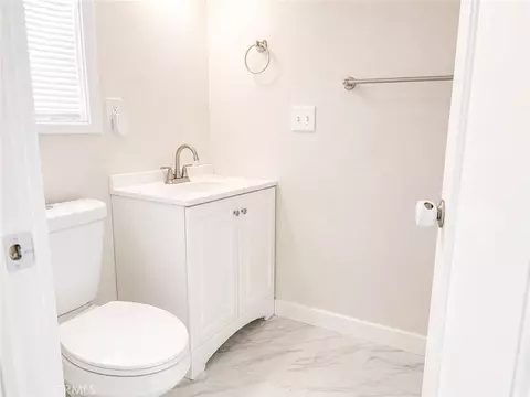 Bath - 1260 N Grove Ave, Upland, CA 91786 photo 4 of 4
