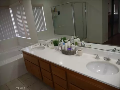 14166 Redondo Ct, Fontana, CA 92336 photo 23