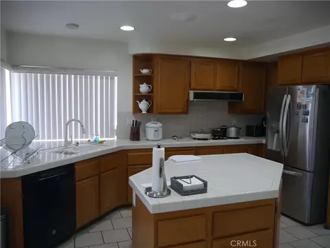 14166 Redondo Ct, Fontana, CA 92336 photo 4