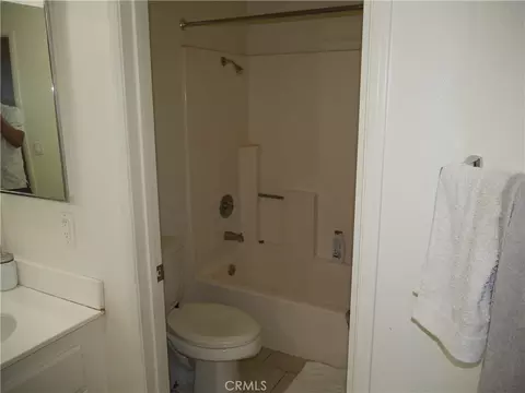 14166 Redondo Ct, Fontana, CA 92336 photo 35