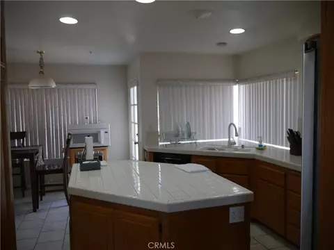 14166 Redondo Ct, Fontana, CA 92336 photo 3