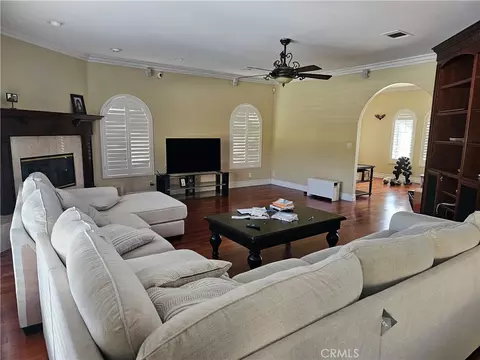 Living - 16796 Katie, Riverside, CA 92504 photo 4 of 5