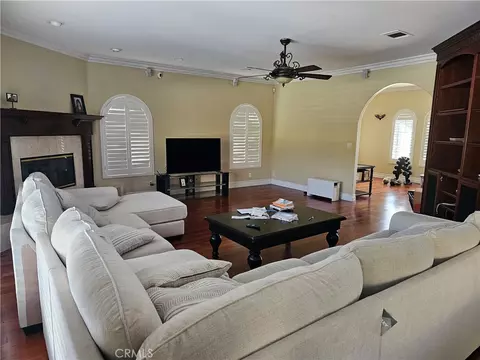 Living - 16796 Katie, Riverside, CA 92504 photo 4 of 5