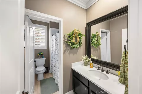 Bath - 1861 Sunkist St, Upland, CA 91784 photo 1 of 3