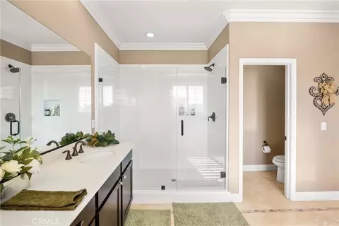 Bath - 1861 Sunkist St, Upland, CA 91784 photo 3 of 3