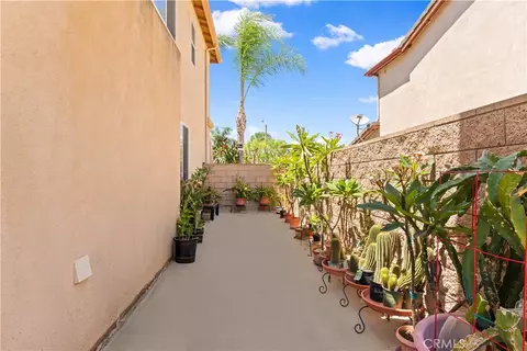 Exterior - 11134 Traditions Ct, Riverside, CA 92503 photo 4 of 24