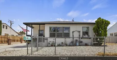 Exterior - 112 W Grandview Dr, Barstow, CA 92311 photo 2 of 6