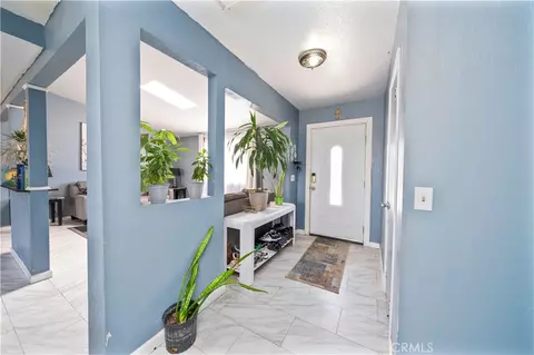Entry Way - 16634 Lemon, Hesperia, CA 92345 photo 1 of 1