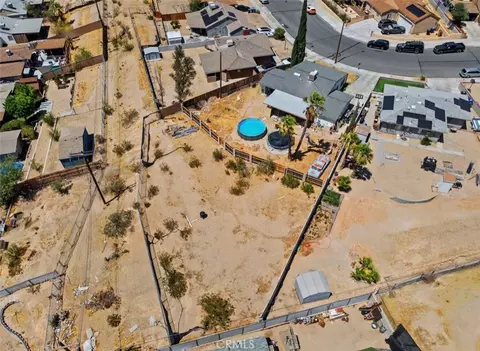 View/Area - 736 Belinda Ave, Barstow, CA 92311 photo 3 of 4