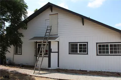 Exterior - 8296 Cypress, Fontana, CA 92335 photo 8 of 10