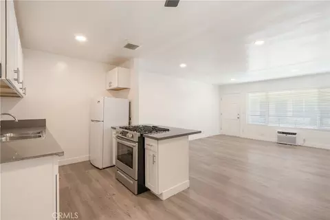 Living - 618 W Route 66, Glendora, CA 91740 photo 1 of 3