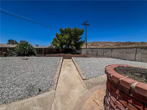 Exterior - 36370 Fern, Barstow, CA 92311 photo 9 of 12