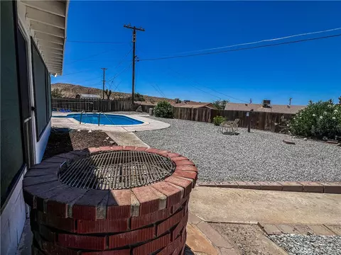 36370 Fern, Barstow, CA 92311 photo 21
