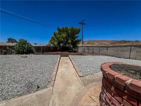 Exterior - 36370 Fern, Barstow, CA 92311 photo 9 of 12