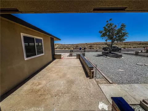 36370 Fern, Barstow, CA 92311 photo 2