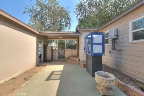 Exterior - 2803 Ladera Rd, San Bernardino, CA 92405 photo 7 of 16