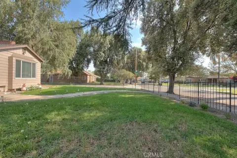 Exterior - 2803 Ladera Rd, San Bernardino, CA 92405 photo 5 of 16