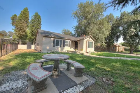 Exterior - 2803 Ladera Rd, San Bernardino, CA 92405 photo 3 of 16