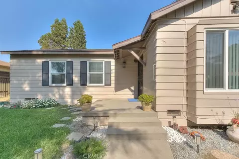 Exterior - 2803 Ladera Rd, San Bernardino, CA 92405 photo 2 of 16